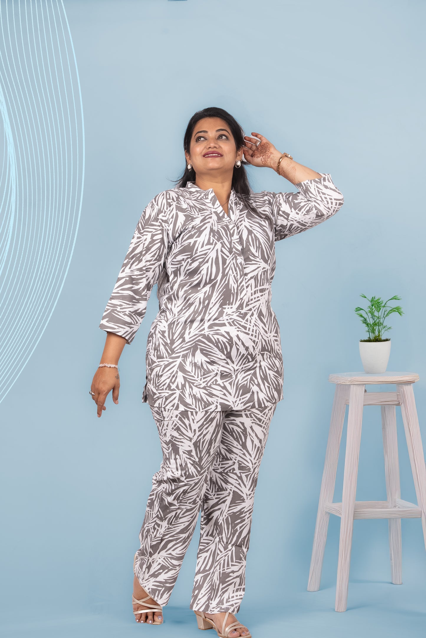 Elegant Grey Leaf Print Rayon Night Suit
